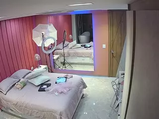 Casa Salsa Bedroom 5's Live Sex Cam Show