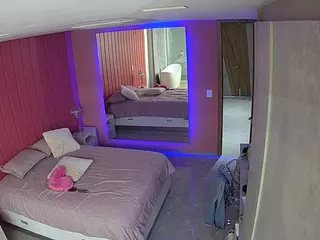 Casa Salsa Bedroom 5's Live Sex Cam Show