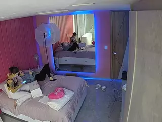 Casa Salsa Bedroom 5's Live Sex Cam Show