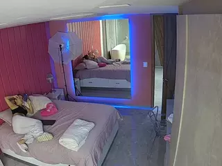 Casa Salsa Bedroom 5's Live Sex Cam Show