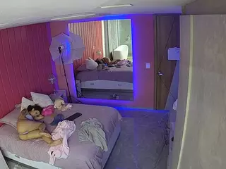 Casa Salsa Bedroom 5's Live Sex Cam Show