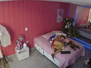 Casa Salsa Bedroom 5's Live Sex Cam Show