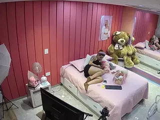 Casa Salsa Bedroom 5's Live Sex Cam Show