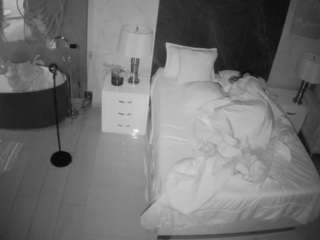 Rtube camsoda voyeurcam-casa-salsa-bedroom-6