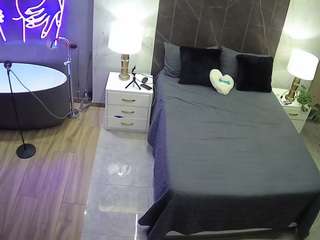 Povcreampie camsoda voyeurcam-casa-salsa-bedroom-6