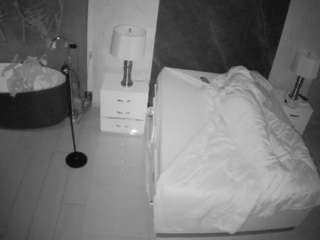 Casa Desnudas Por camsoda voyeurcam-casa-salsa-bedroom-6