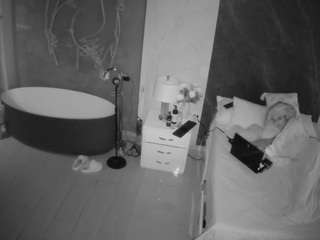 voyeurcam-casa-salsa-bedroom-6