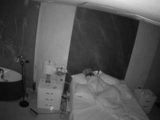 voyeurcam-casa-salsa-bedroom-6