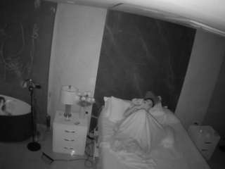 voyeurcam-casa-salsa-bedroom-6