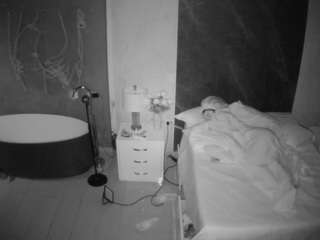 voyeurcam-casa-salsa-bedroom-6