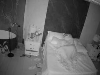 voyeurcam-casa-salsa-bedroom-6