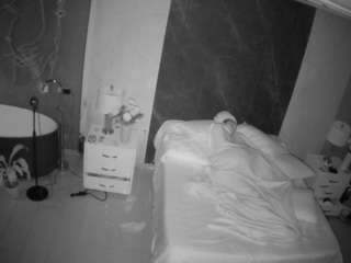 voyeurcam-casa-salsa-bedroom-6