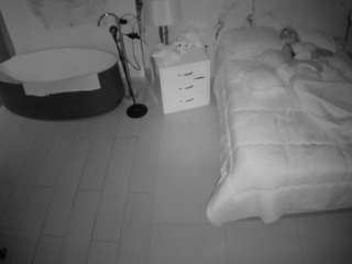 voyeurcam-casa-salsa-bedroom-6