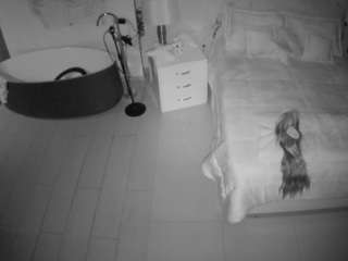 voyeurcam-casa-salsa-bedroom-6