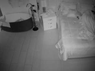 voyeurcam-casa-salsa-bedroom-6