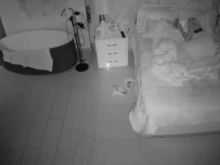 voyeurcam-casa-salsa-bedroom-6