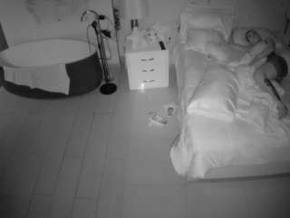 voyeurcam-casa-salsa-bedroom-6