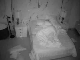 voyeurcam-casa-salsa-bedroom-6