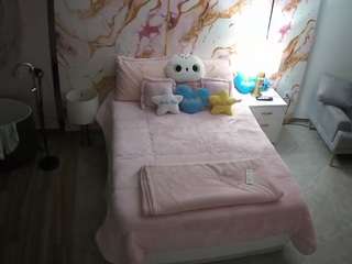 voyeurcam-casa-salsa-bedroom-6