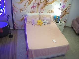 voyeurcam-casa-salsa-bedroom-6