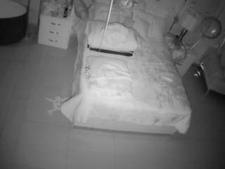voyeurcam-casa-salsa-bedroom-6
