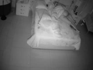 voyeurcam-casa-salsa-bedroom-6
