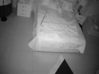 voyeurcam-casa-salsa-bedroom-6