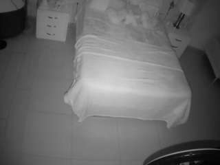 voyeurcam-casa-salsa-bedroom-6