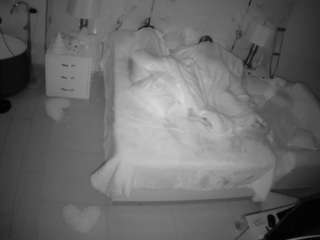 Live stream of voyeurcam-casa-salsa-bedroom-6