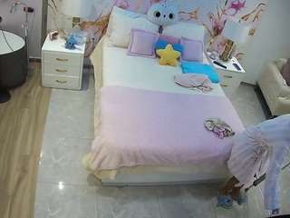 voyeurcam-casa-salsa-bedroom-6