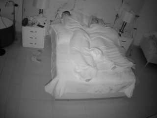 voyeurcam-casa-salsa-bedroom-6