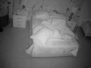 voyeurcam-casa-salsa-bedroom-6