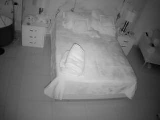 voyeurcam-casa-salsa-bedroom-6
