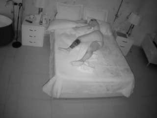 voyeurcam-casa-salsa-bedroom-6