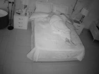 voyeurcam-casa-salsa-bedroom-6