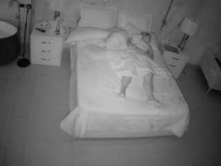 voyeurcam-casa-salsa-bedroom-6