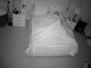 voyeurcam-casa-salsa-bedroom-6