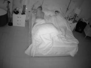 le modèle voyeurcam-casa-salsa-bedroom-6 est en webcam porno dans un show sur le site camsoda, il possède les tags suivants: amateur,flashing,hidden,hidden cam,no drinking,no smoking,pov,sexwebcam,voyeur,hd