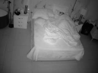 voyeurcam-casa-salsa-bedroom-6
