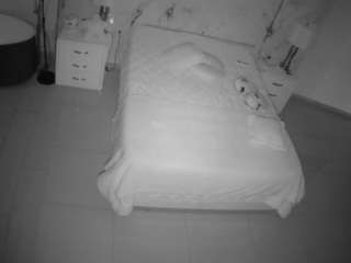 voyeurcam-casa-salsa-bedroom-6