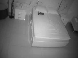 voyeurcam-casa-salsa-bedroom-6