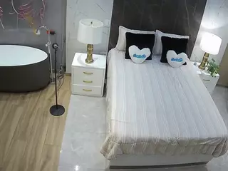 Casa Salsa Bedroom 6's Live Sex Cam Show