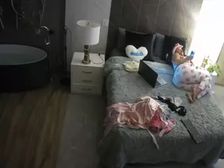 Casa Salsa Bedroom 6's Live Sex Cam Show