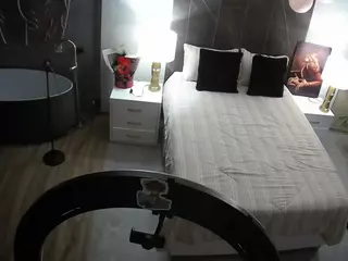 Casa Salsa Bedroom 6's Live Sex Cam Show