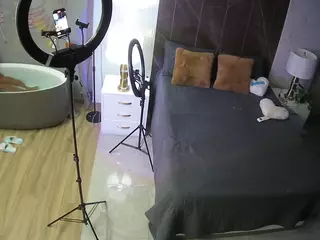 Casa Salsa Bedroom 6's Live Sex Cam Show