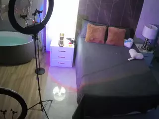 Casa Salsa Bedroom 6's Live Sex Cam Show