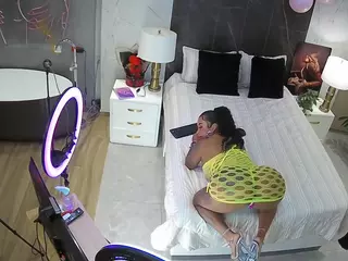 Casa Salsa Bedroom 6's Live Sex Cam Show