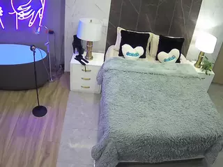 Casa Salsa Bedroom 6's Live Sex Cam Show