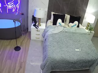 Casa Salsa Bedroom 6's Live Sex Cam Show