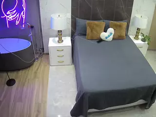 Casa Salsa Bedroom 6's Live Sex Cam Show